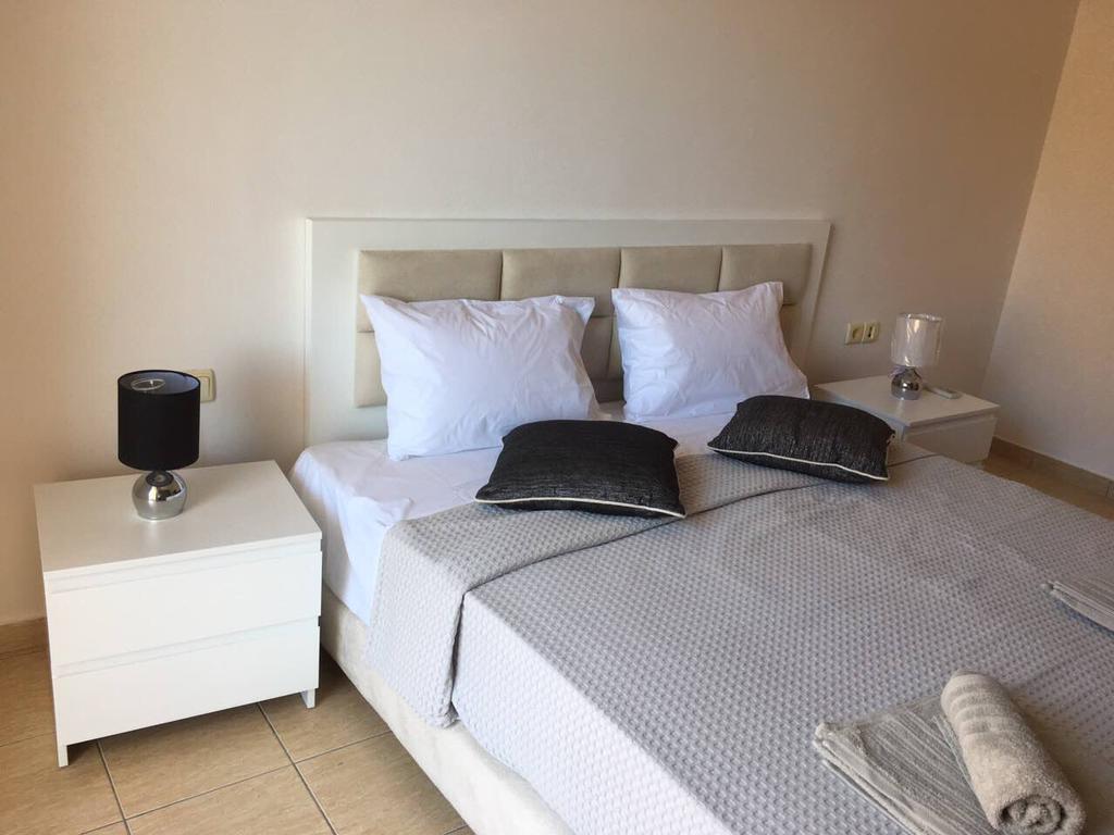 Sea And Sky Apartments Sarande Sarandë Exterior foto